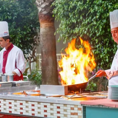 Bieno Venues Hotel Отель 4*